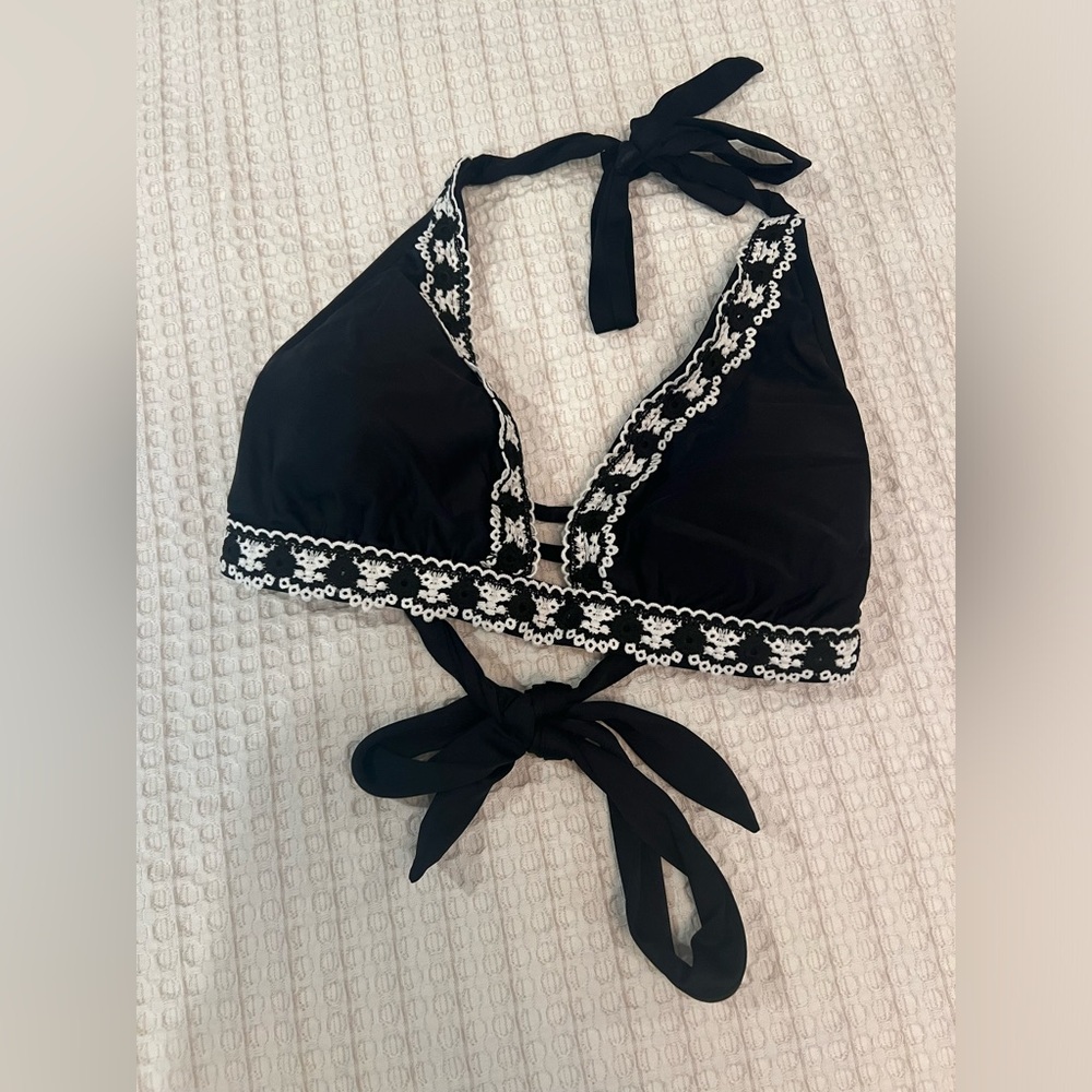 BATHING SUIT TOP